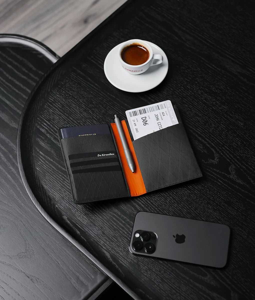 Ark Bifold Passport Wallet - Image 12