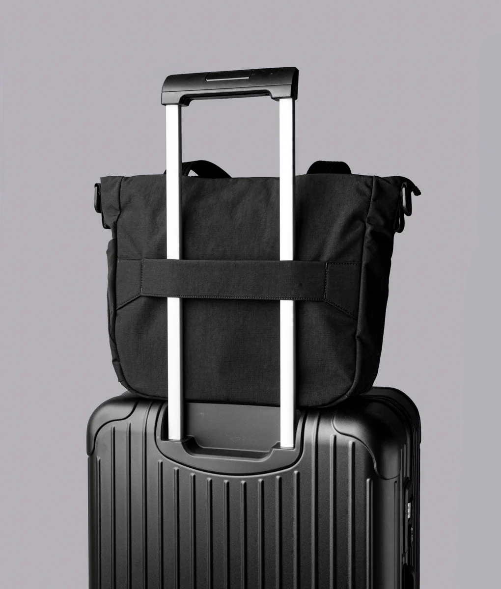 Bravo Tote V2 12 L - Image 16