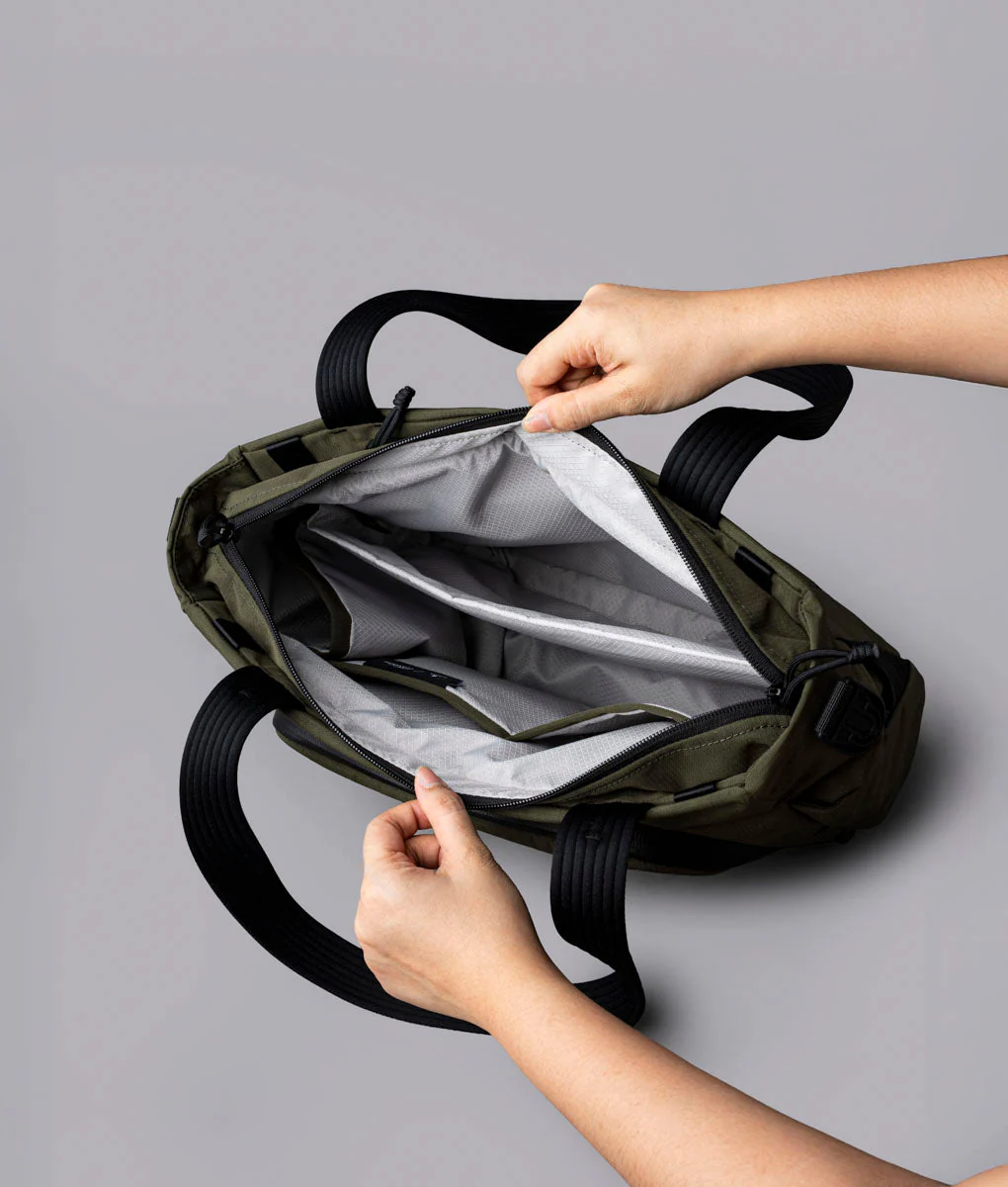 Bravo Tote V2 12 L - Image 31