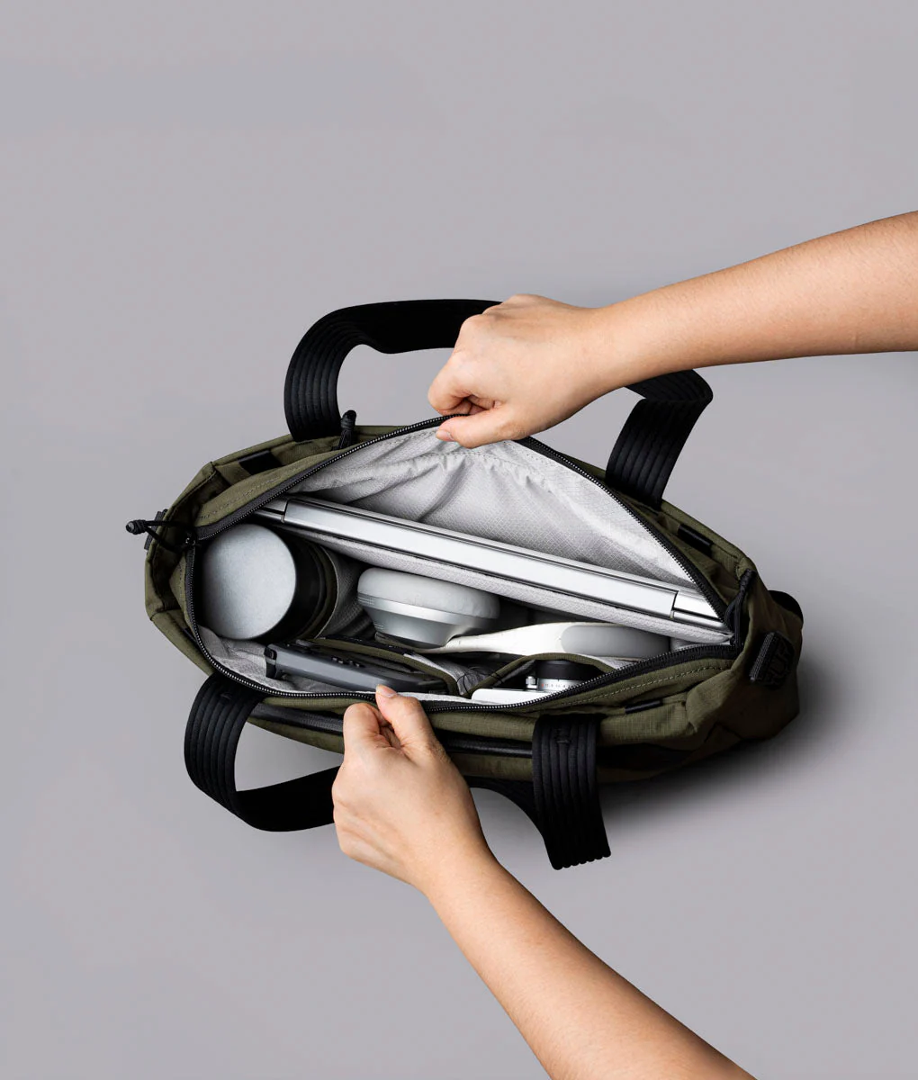 Bravo Tote V2 12 L - Image 32