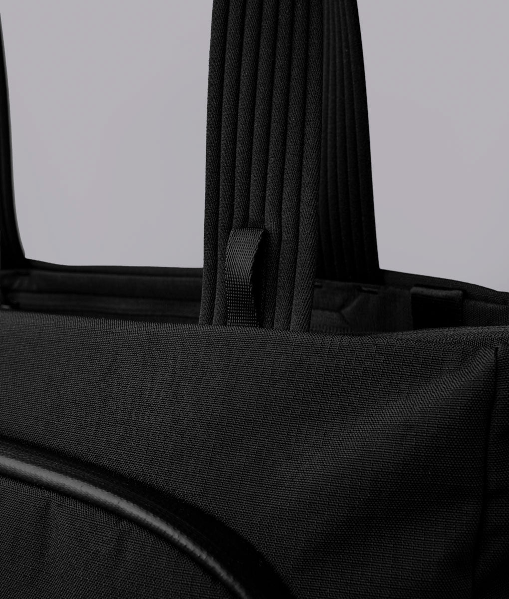 Bravo Tote V2 14 L - Image 15