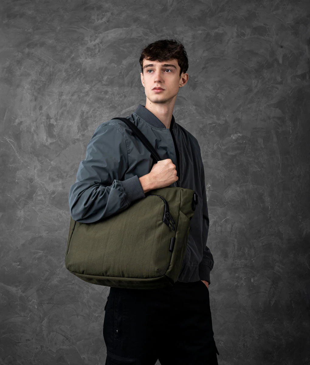 Bravo Tote V2 14 L - Image 24