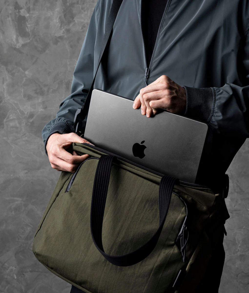 Bravo Tote V2 14 L - Image 26