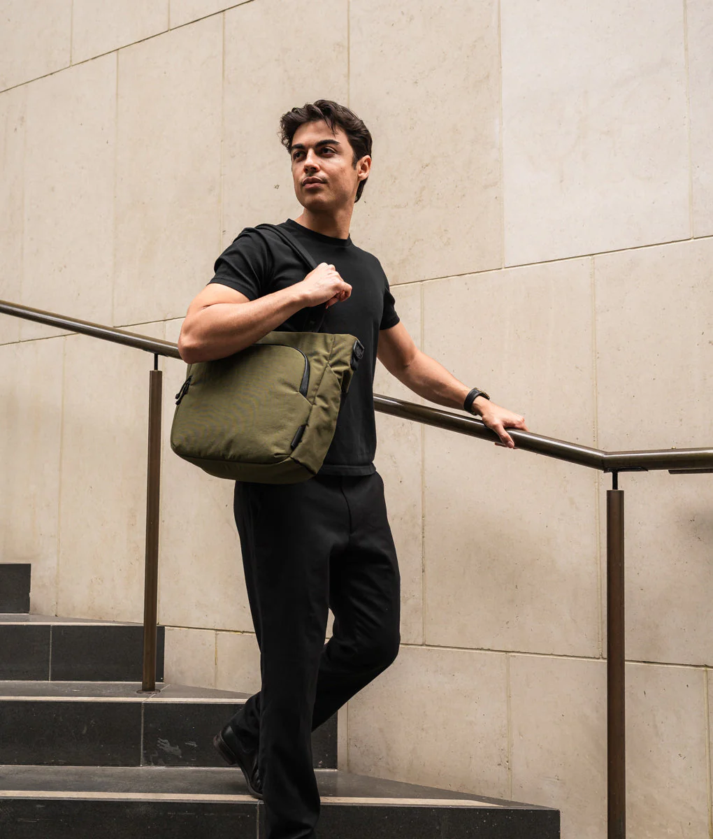 Bravo Tote V2 14 L - Image 37