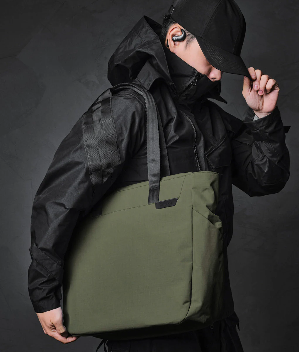 Metro Tote - Image 19