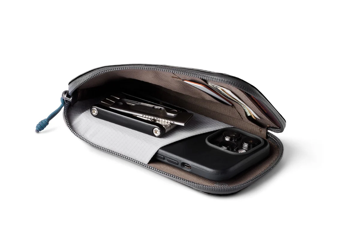 Venture Phone Pocket - Image 18