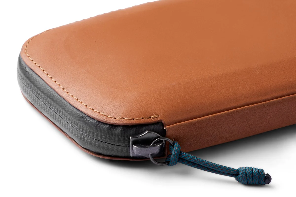Venture Phone Pocket - Image 9