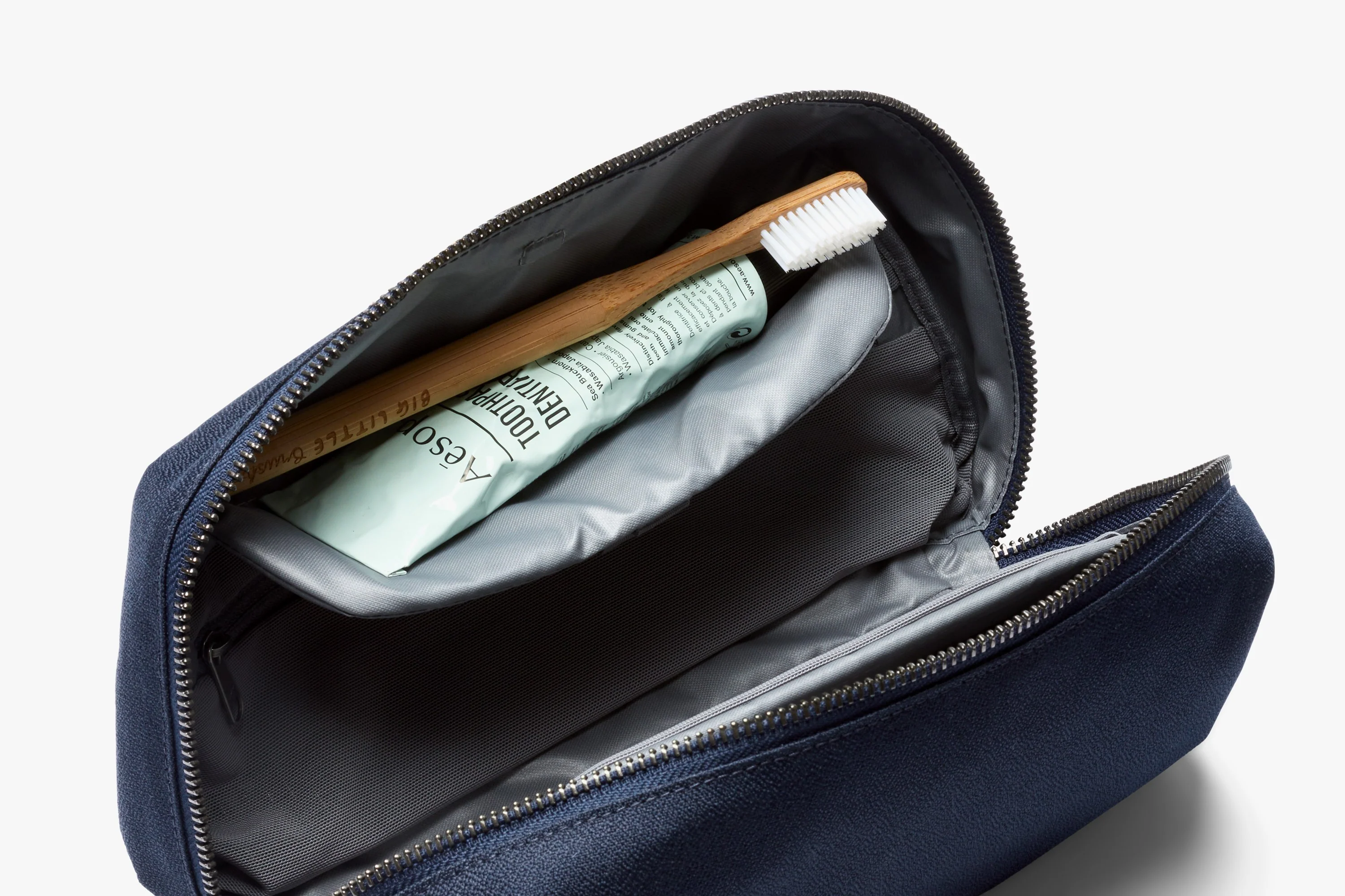 Toiletry Kit Plus - Image 12