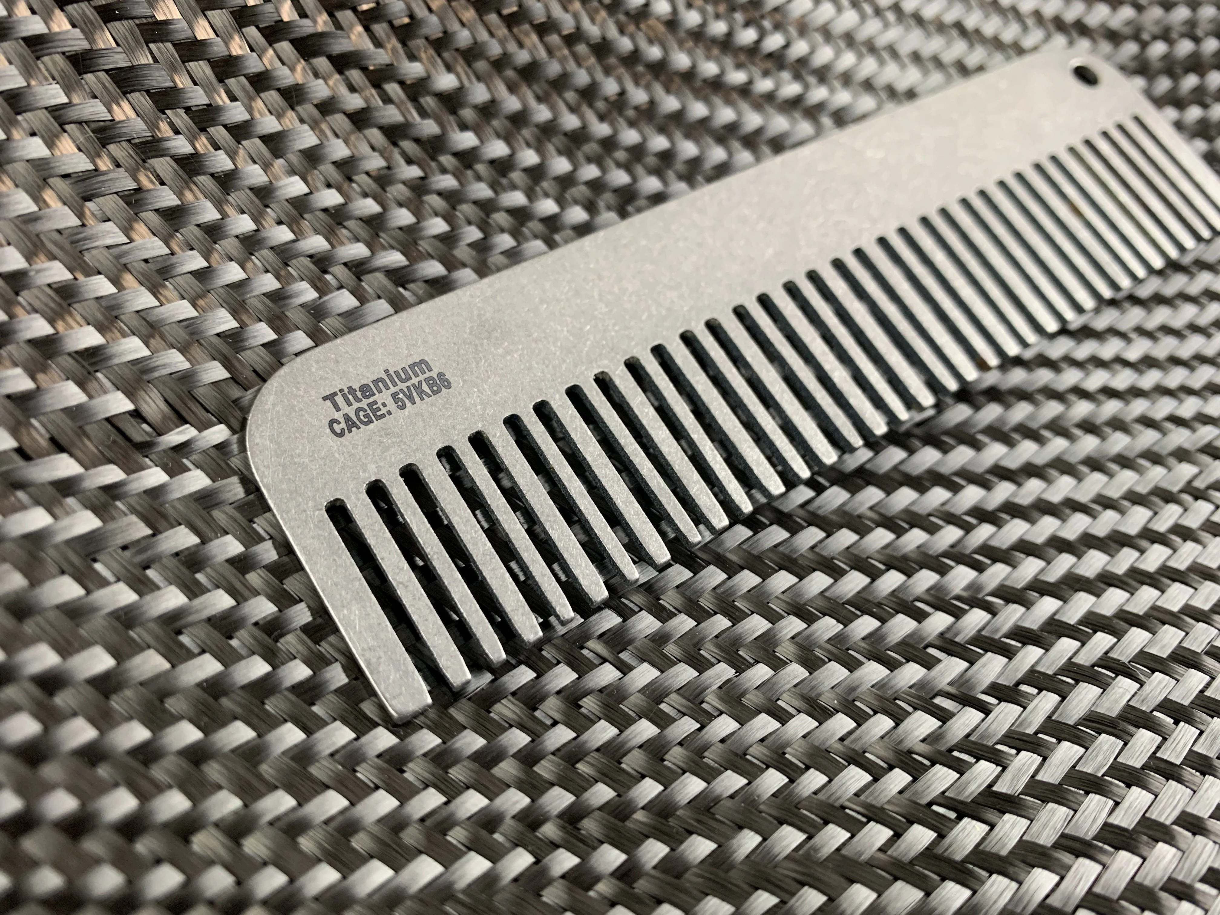 Exclusive Titanium Comb - Image 4