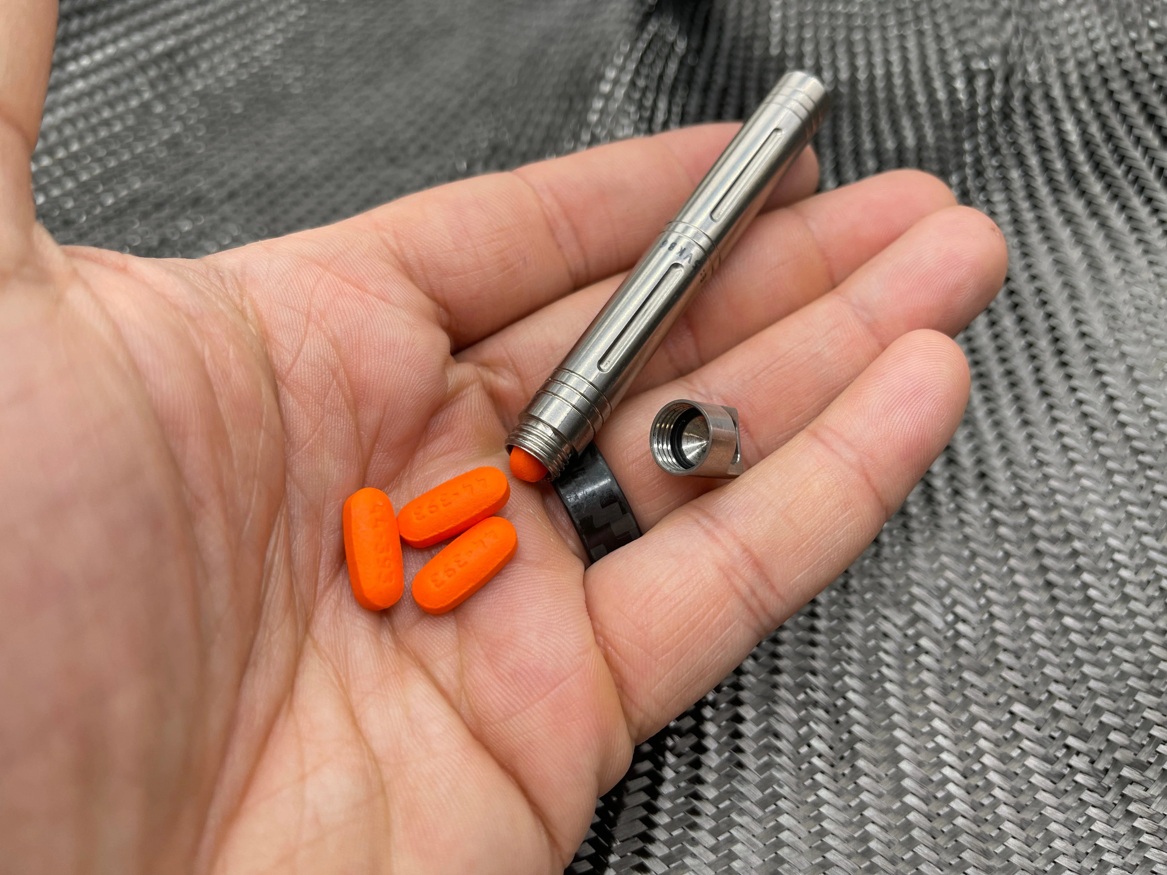 Slim Pick Titanium Capsule - Image 9