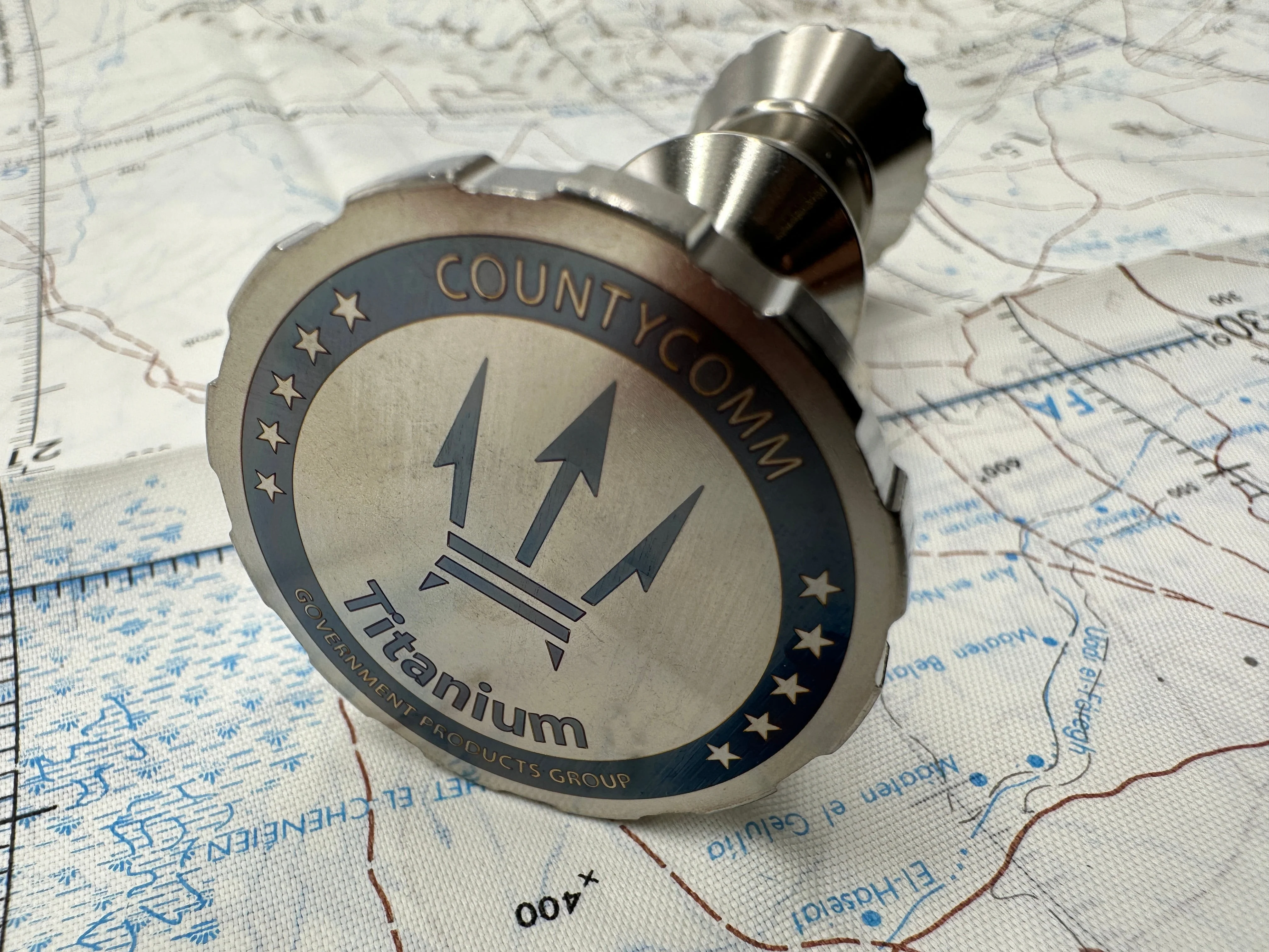 Titanium Queen Chess Piece Capsule - Image 3