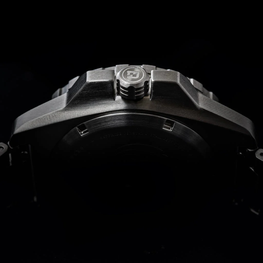 DV-02 Automatic Dive Watch - Image 3
