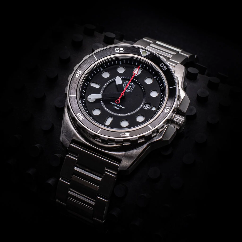 DV-02 Automatic Dive Watch - Image 5