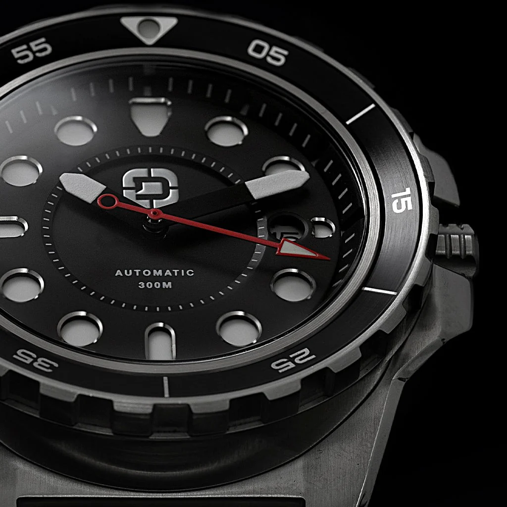 DV-02 Automatic Dive Watch - Image 8
