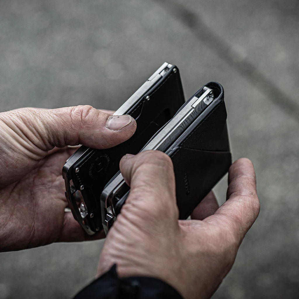 M1 Lite Titanium Rail Bifold Wallet - Image 19
