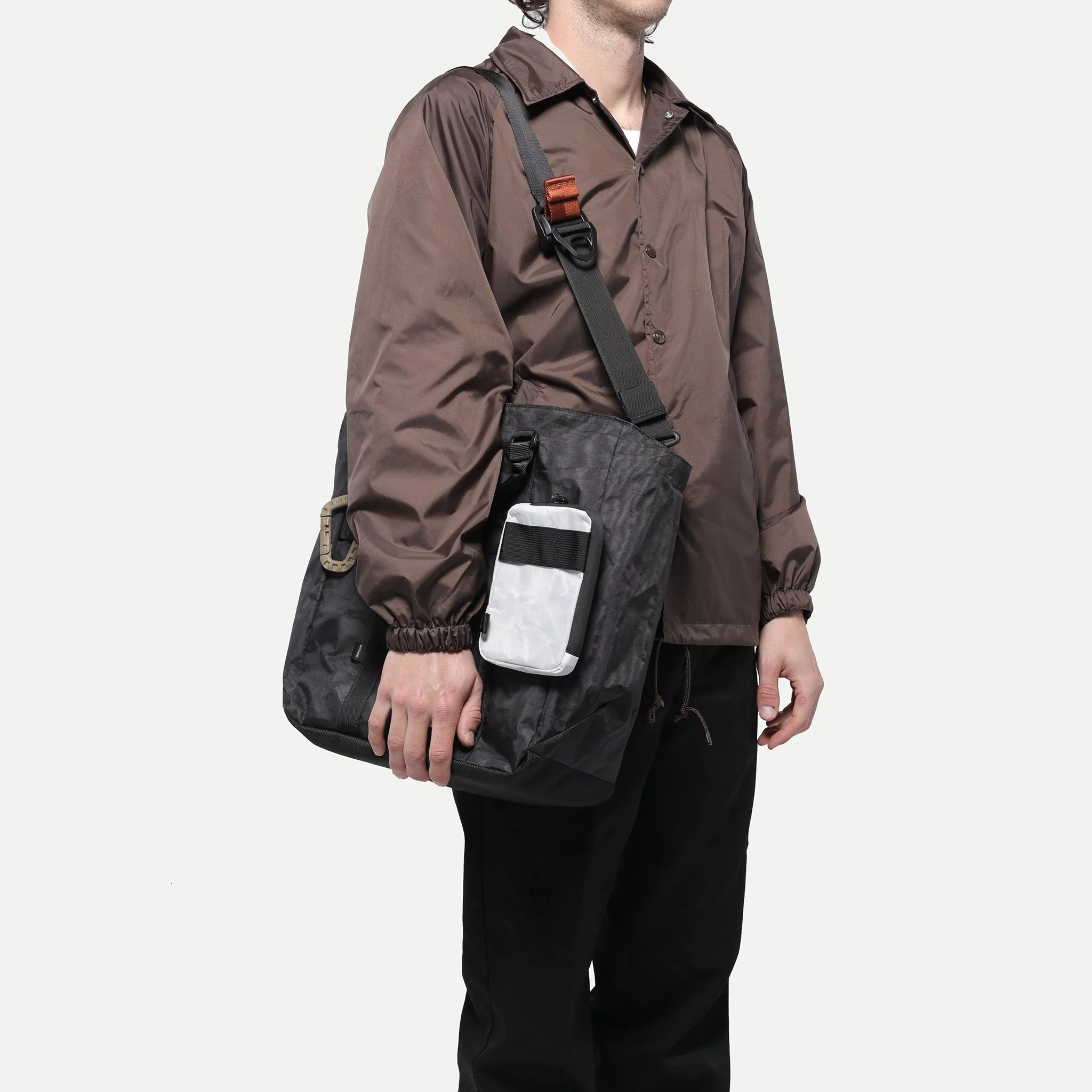 Utility Tote Portrait Dyneema - Image 12