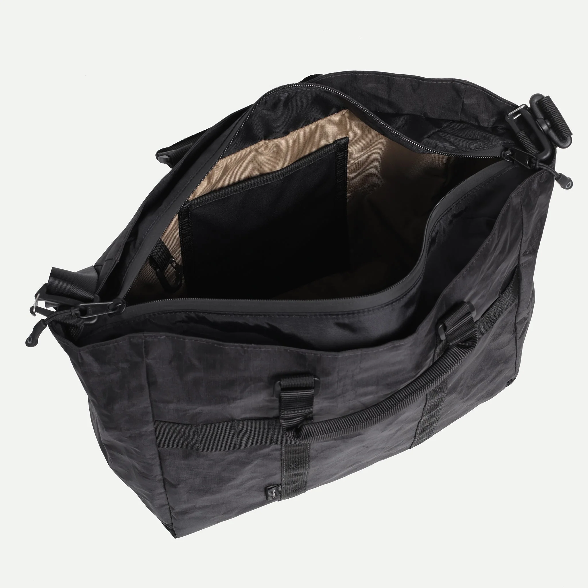 Utility Tote Portrait Dyneema - Image 9
