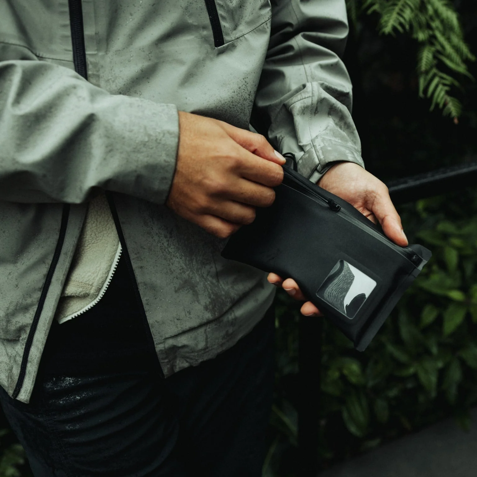 Element Flat Pouch - Image 21