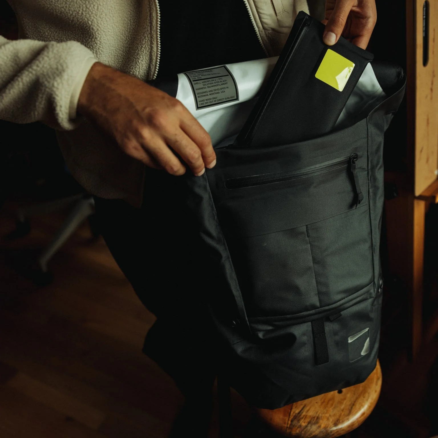 Element Flat Pouch - Image 24