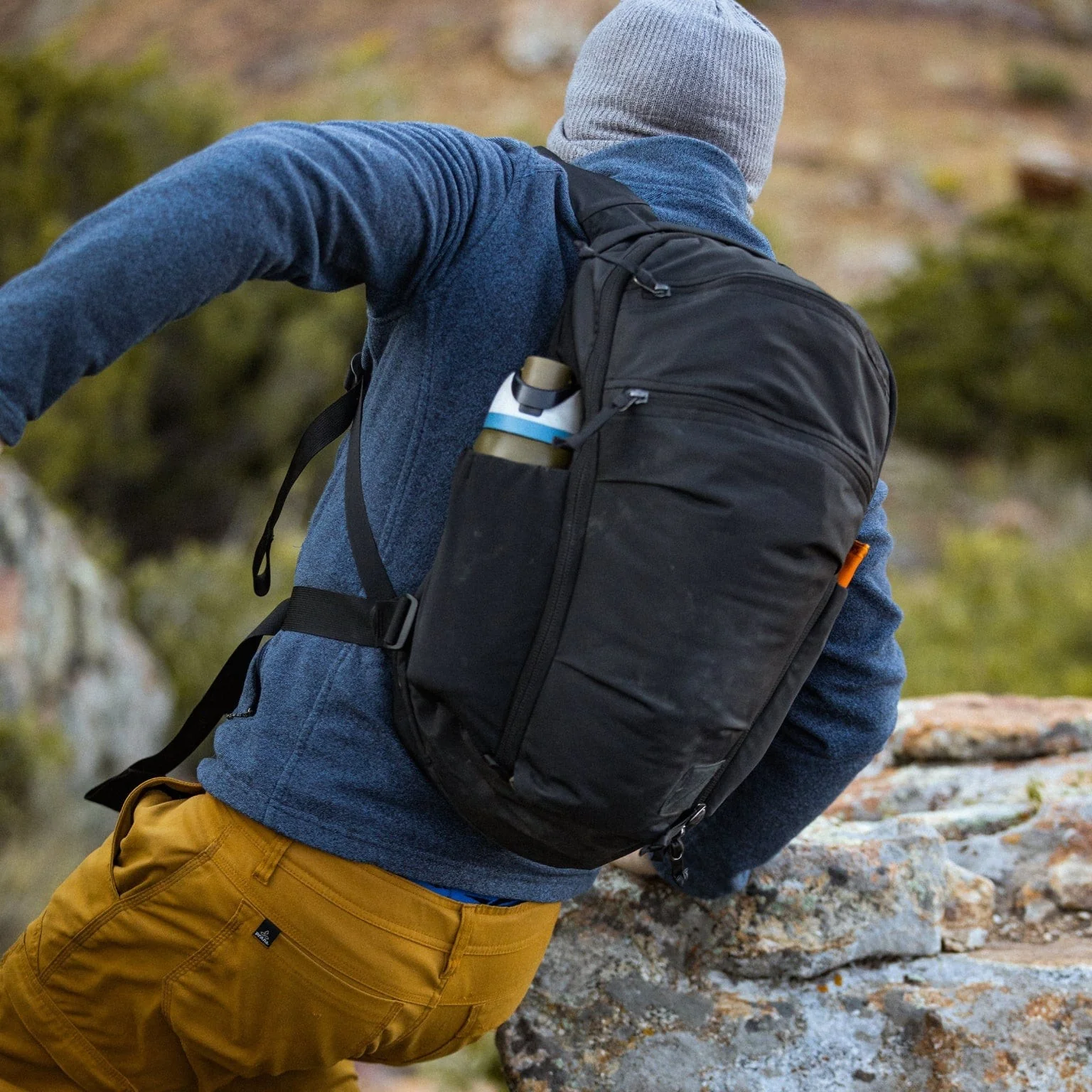 Mountain Panel Loader 22 L Backpack (Previous version) - Image 24