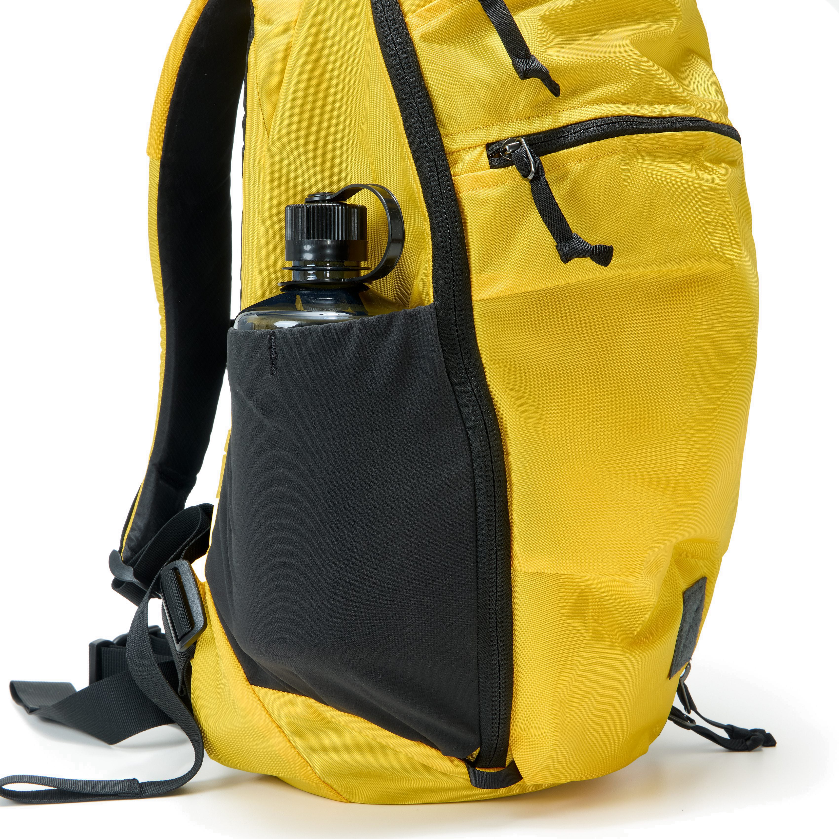 Mountain Panel Loader 22 L Backpack (Previous version) - Image 35