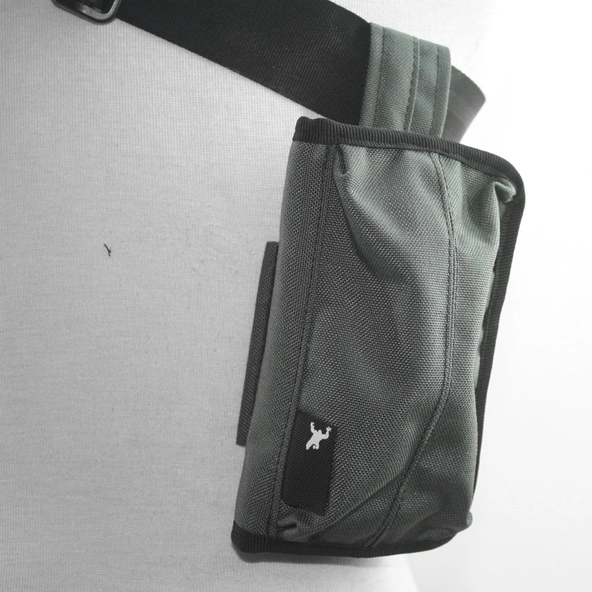 Roninsparrow Pouch - Image 10
