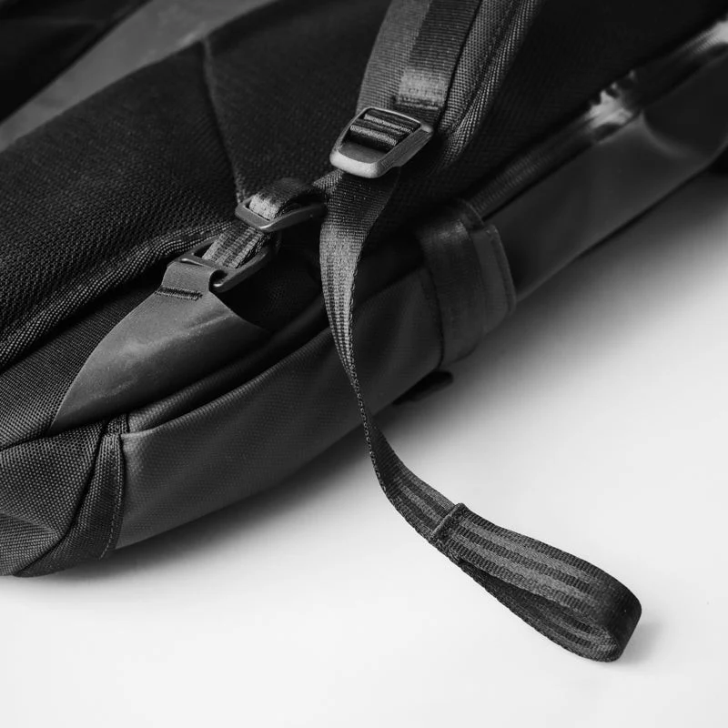 Clamshell 38 Backpack - Image 18