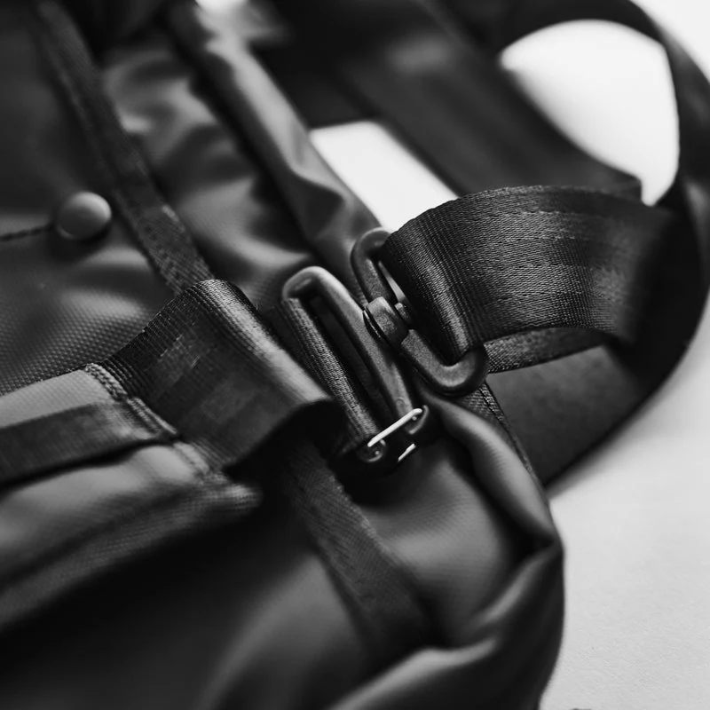 Tech Tote 16 - Image 12