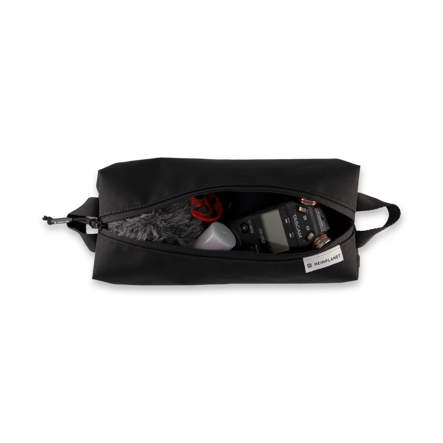 Carry Essentials Simple Pouch Mono - Image 9