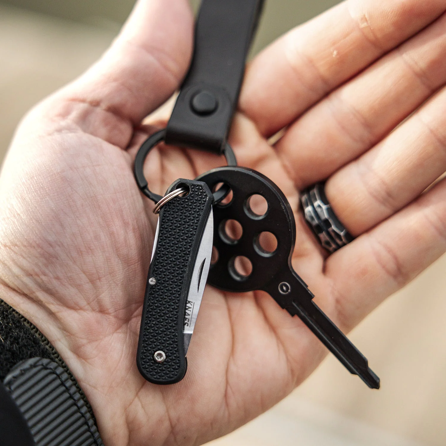 Lander 6 Mini Keychain Knife - Image 19