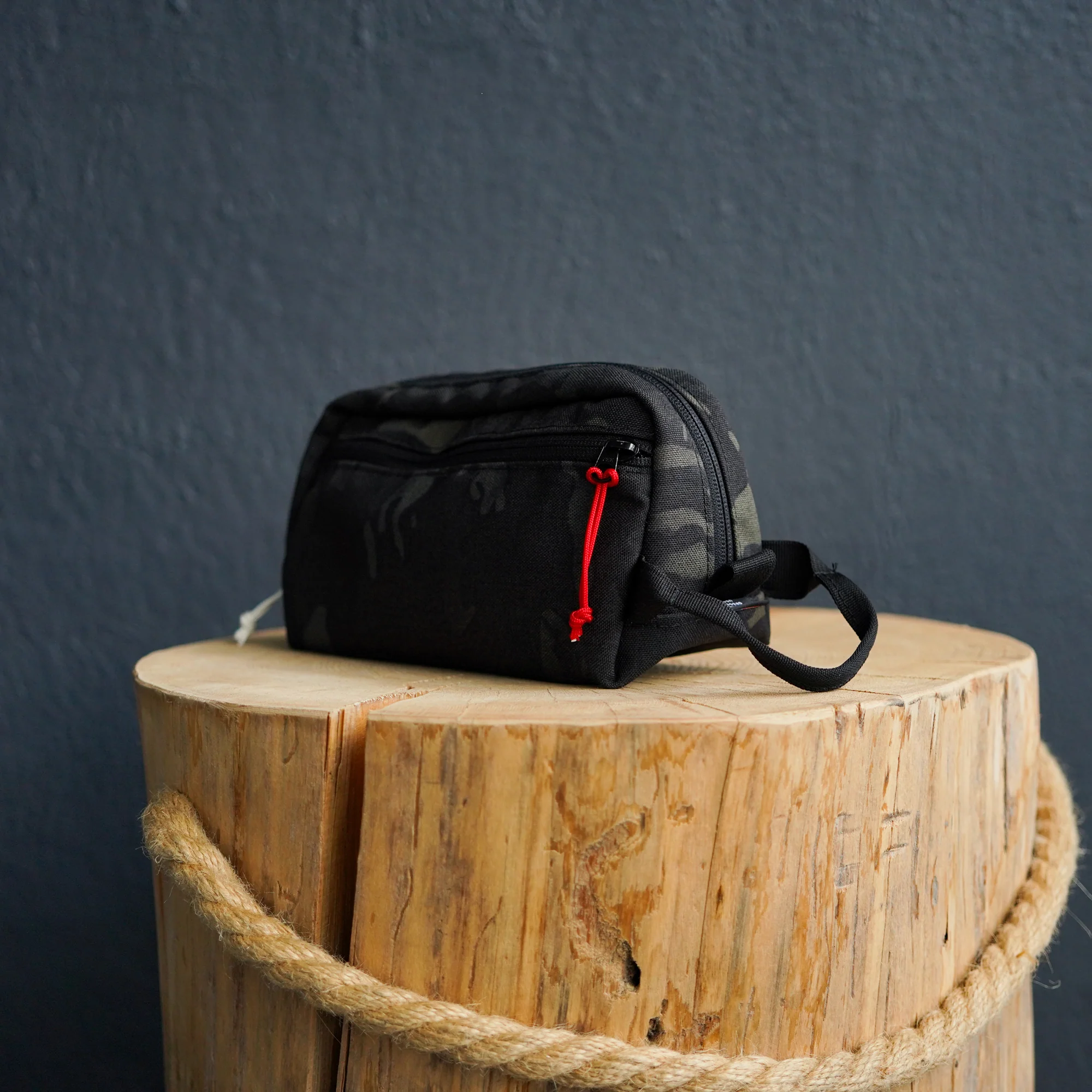 Peak Pouch - Image 7