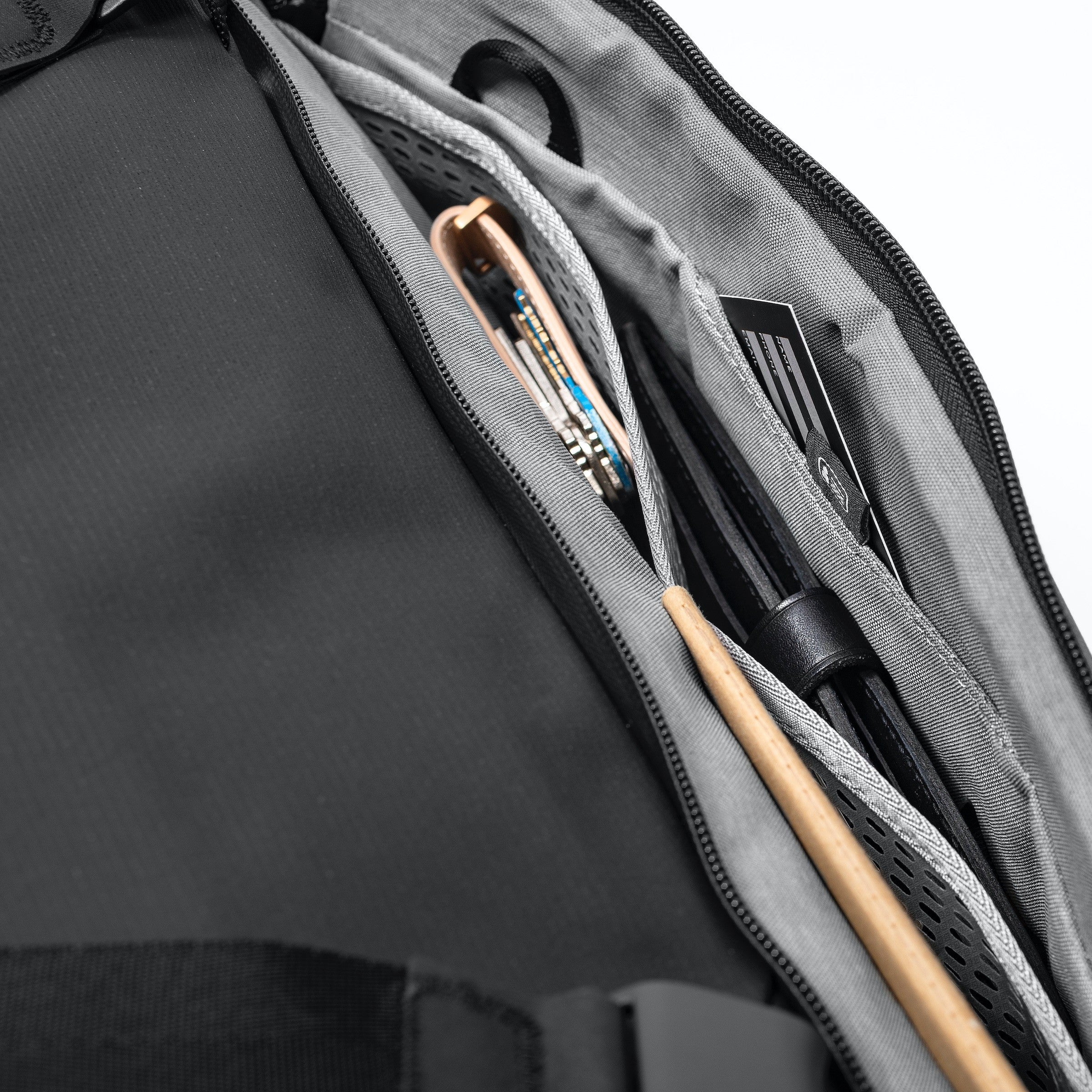 Travel Duffel 35 L - Image 11