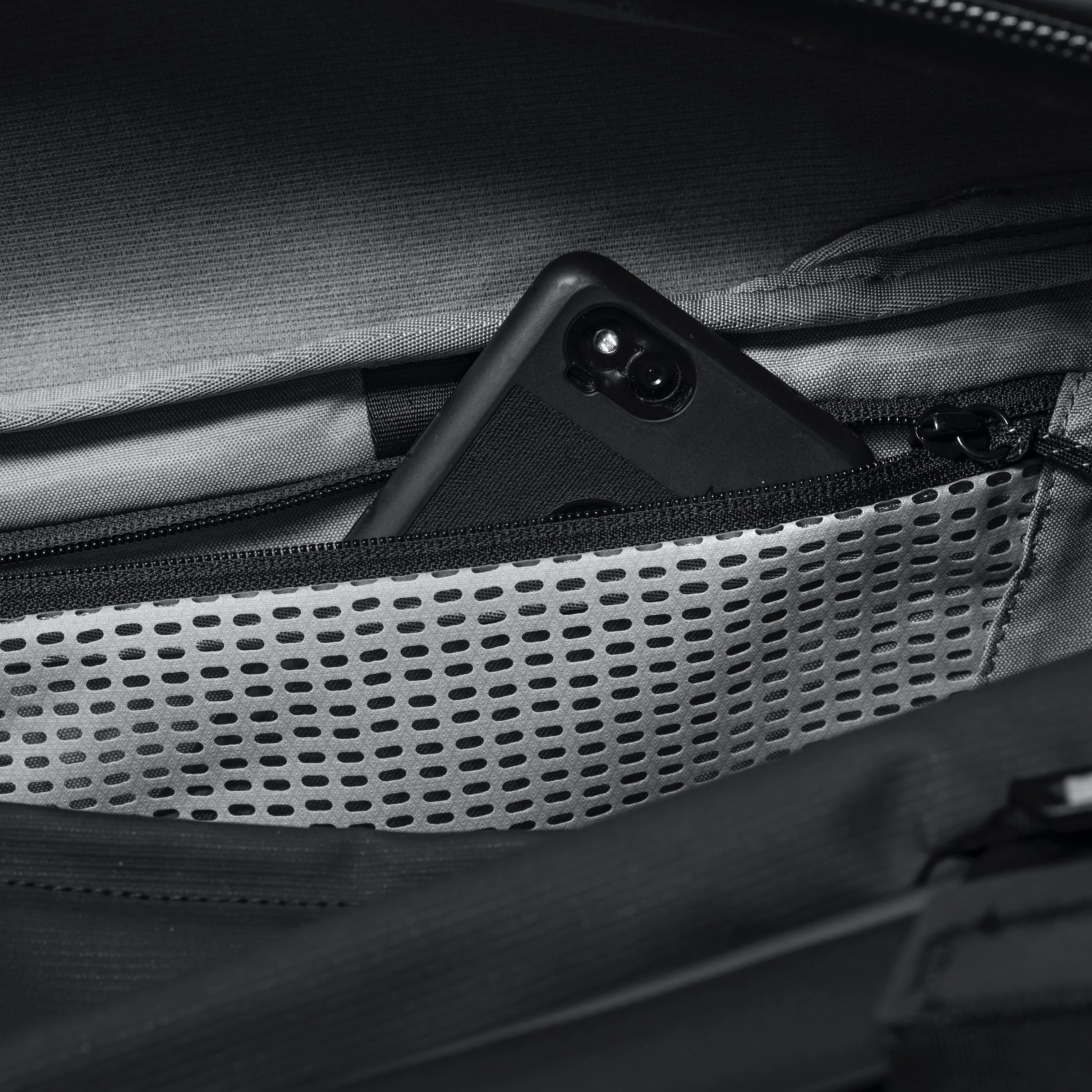 Travel Duffel 35 L - Image 15