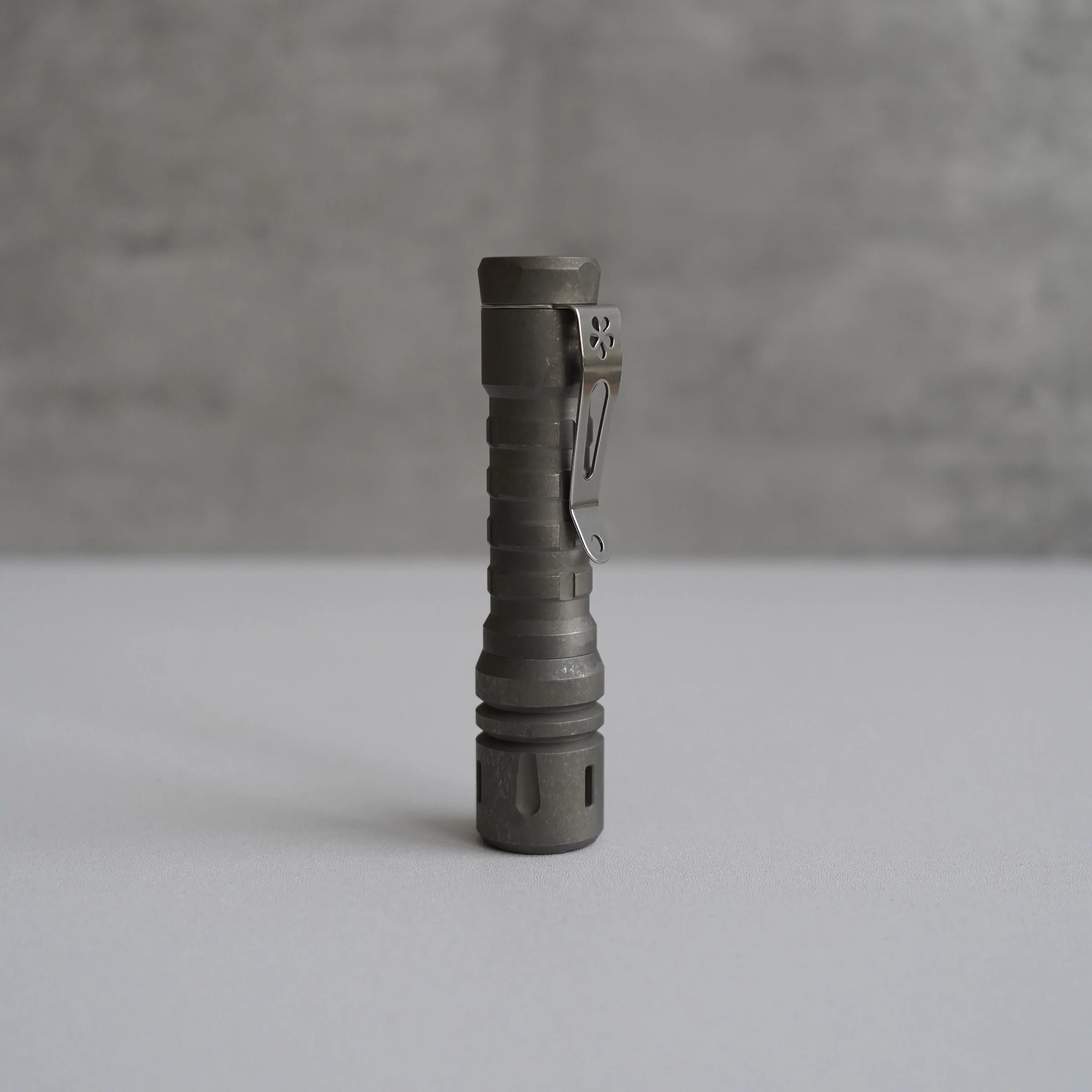 LANapple Titanium Flashlight - Image 3