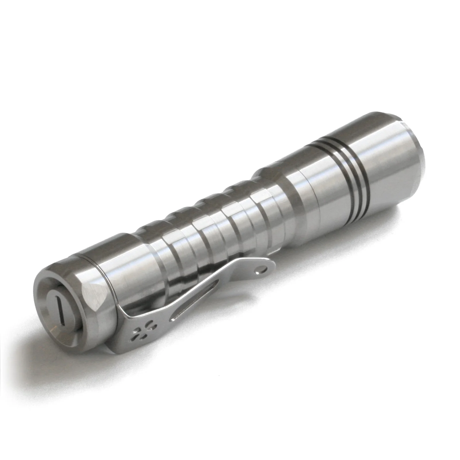 Pineapple Titanium Flashlight - Image 5