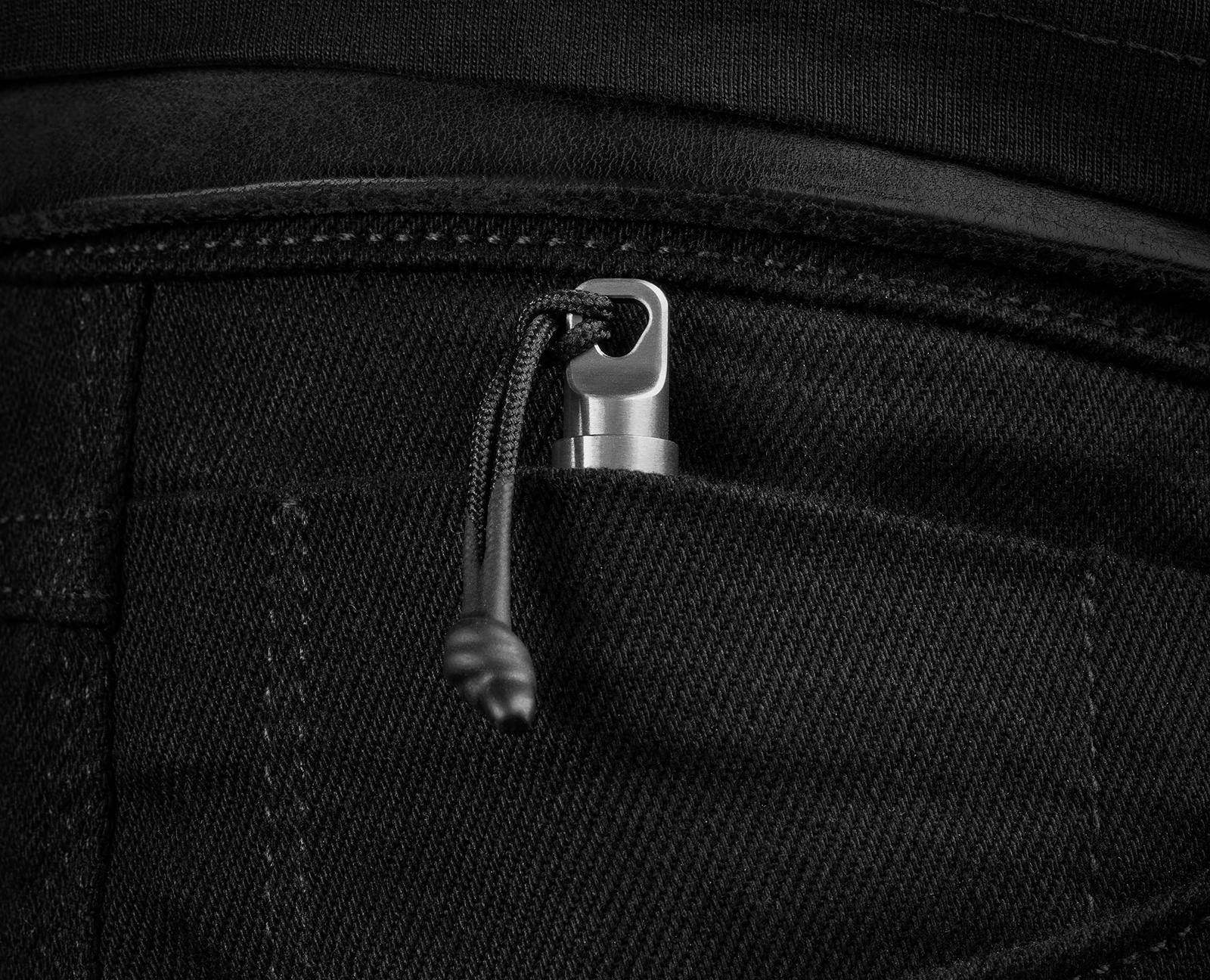 Stilwell Titanium Pen - Image 6