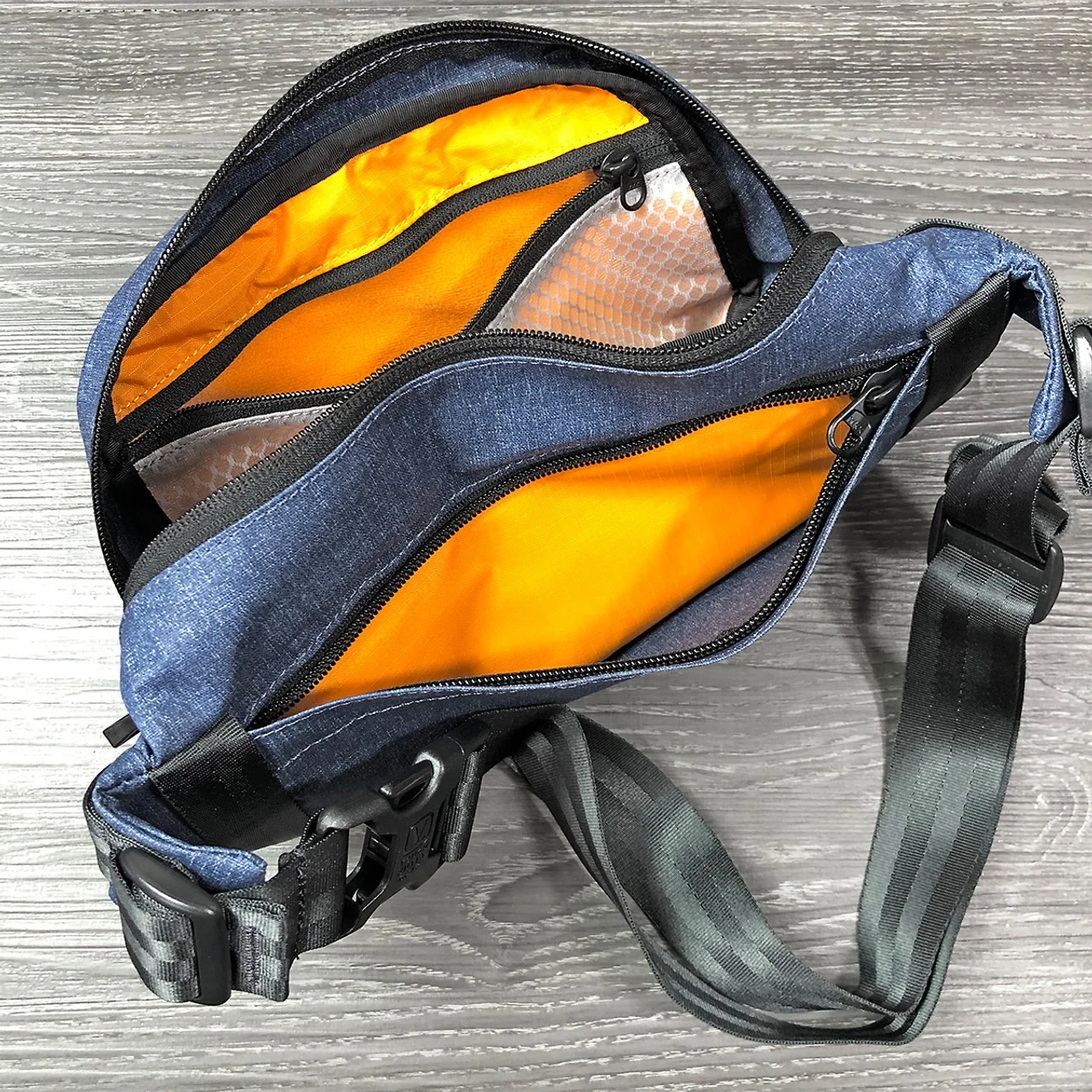 Dendrite Small Sling Bag - Image 7