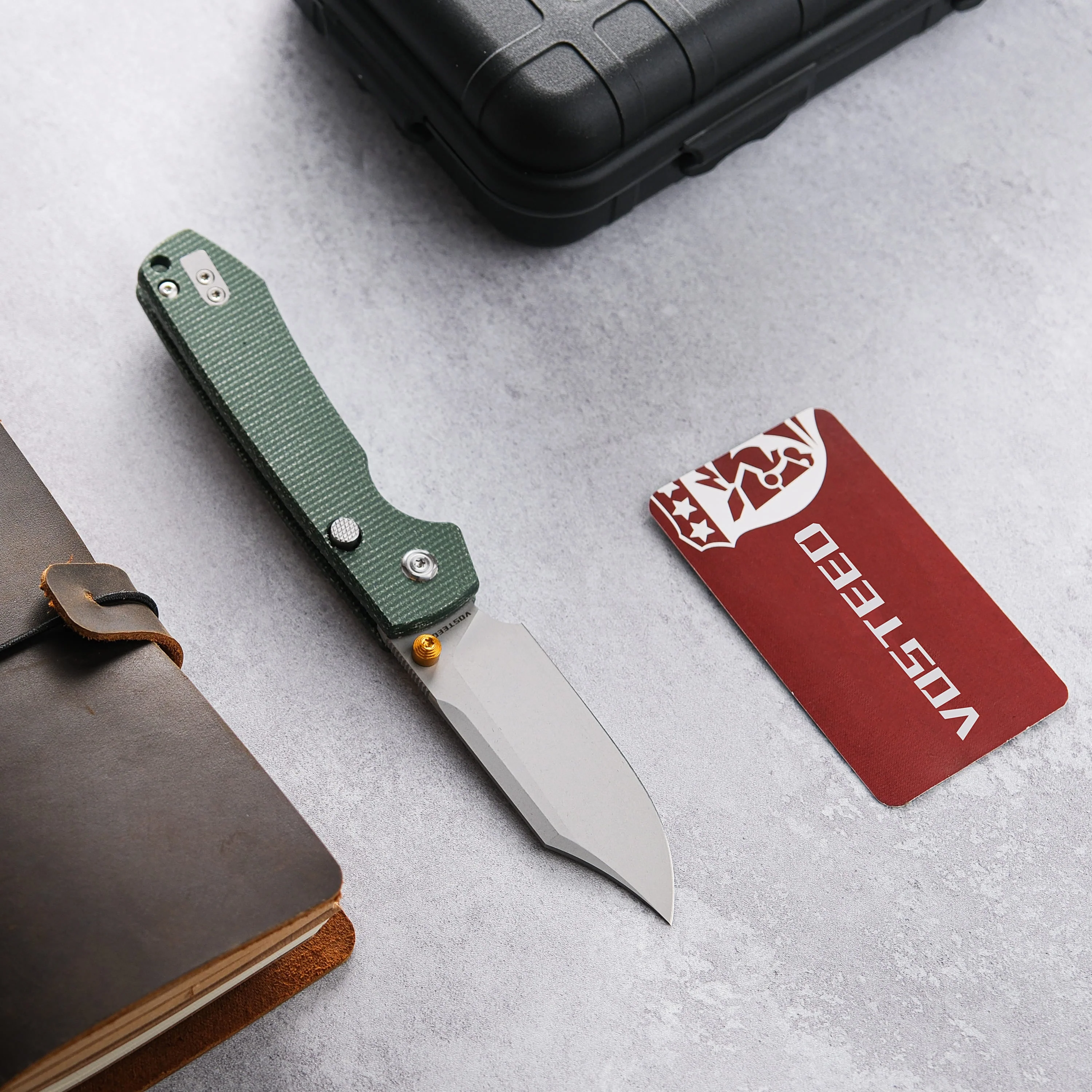 Raccoon Top Liner Bowie Knife - Image 10