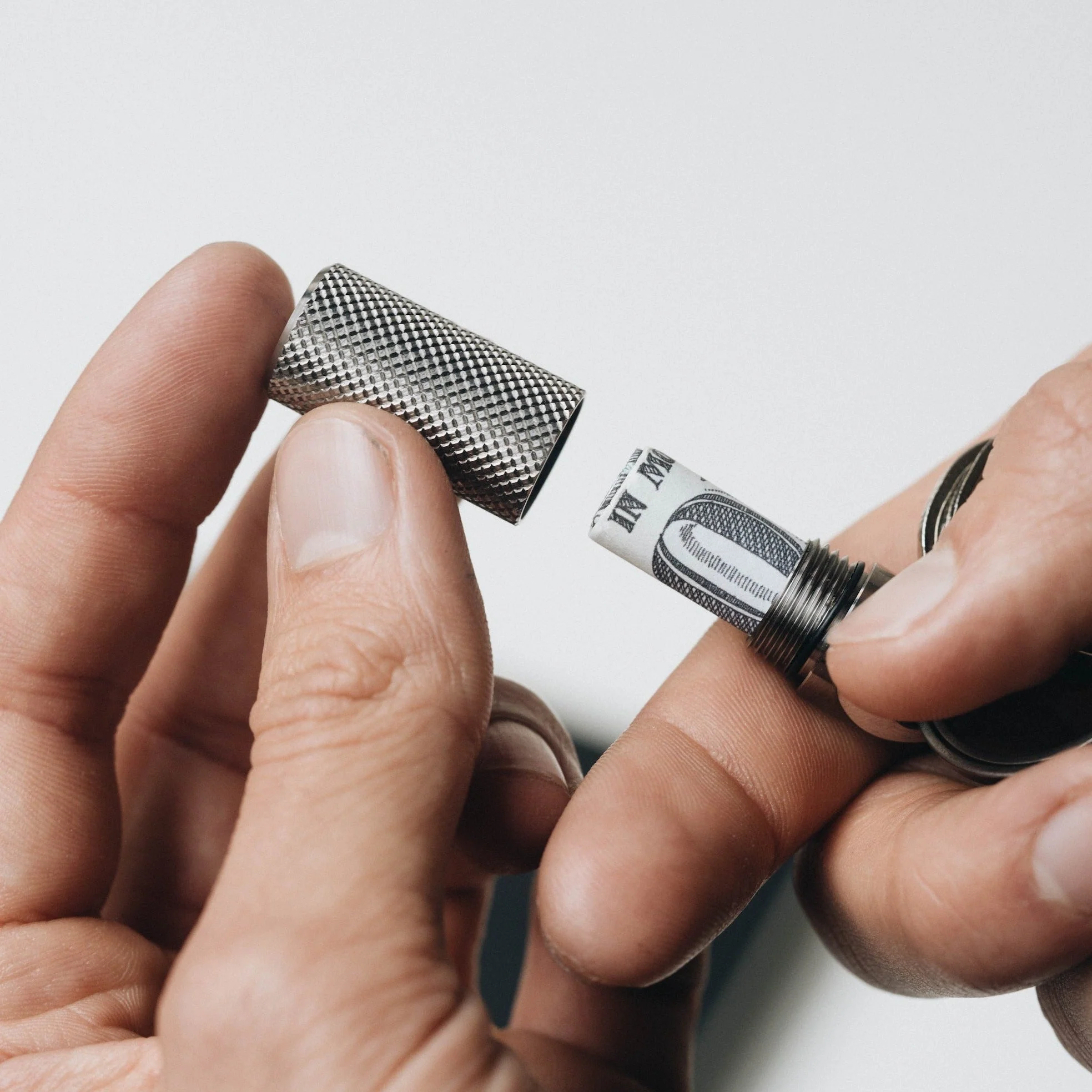 Key Cache Titanium - Image 3