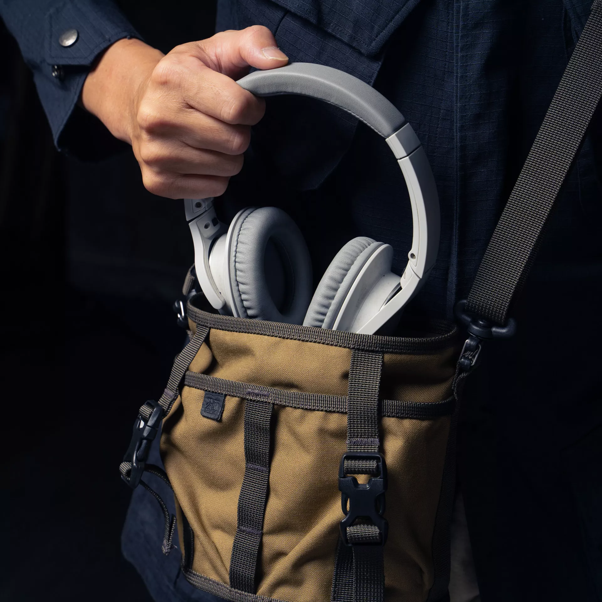Canteener EDC Utility Sling Bag 2 L - Image 5