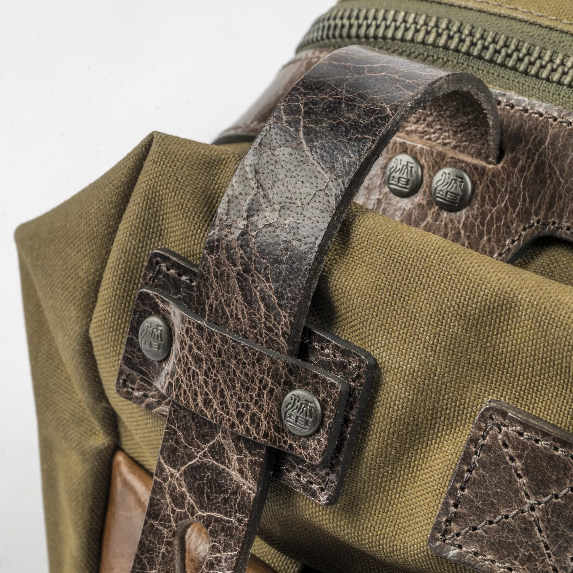 Easy Rider 9.5 L Sling Bag - Image 5