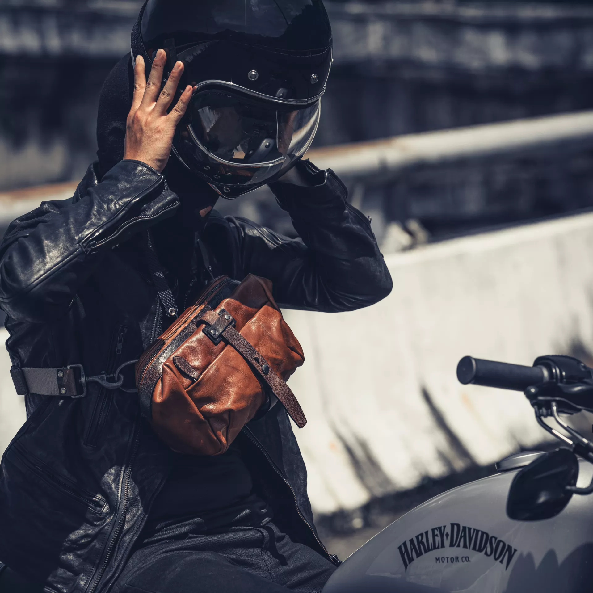 Mini Rider Leather 3.5 L Sling Bag - Image 16